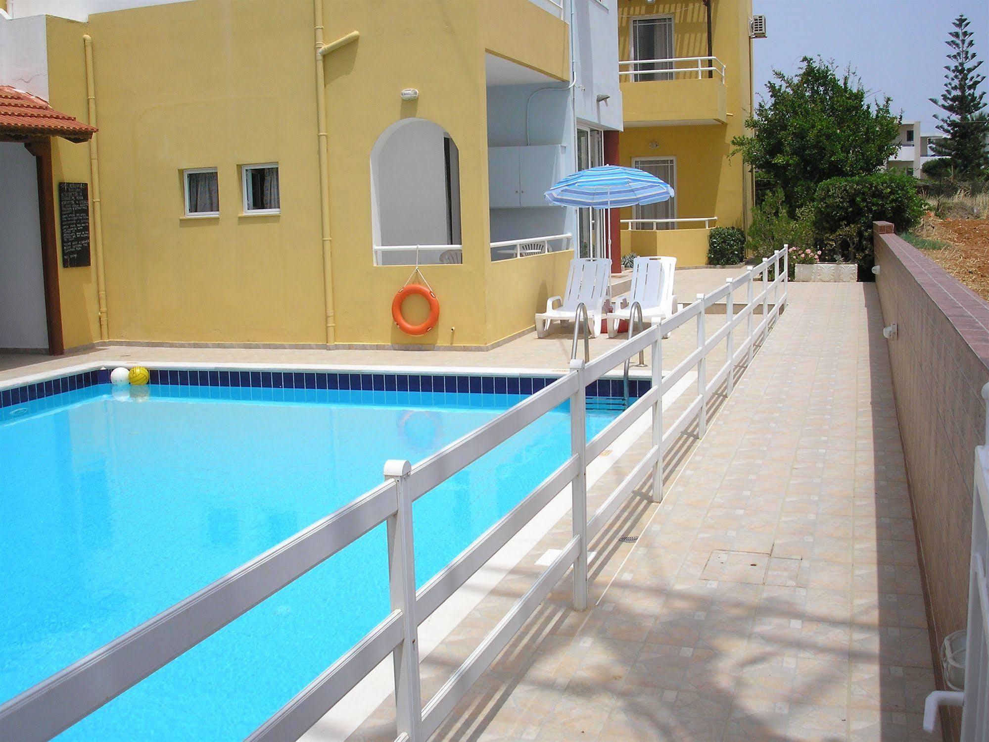 Dimitra Apartments Гуве Экстерьер фото